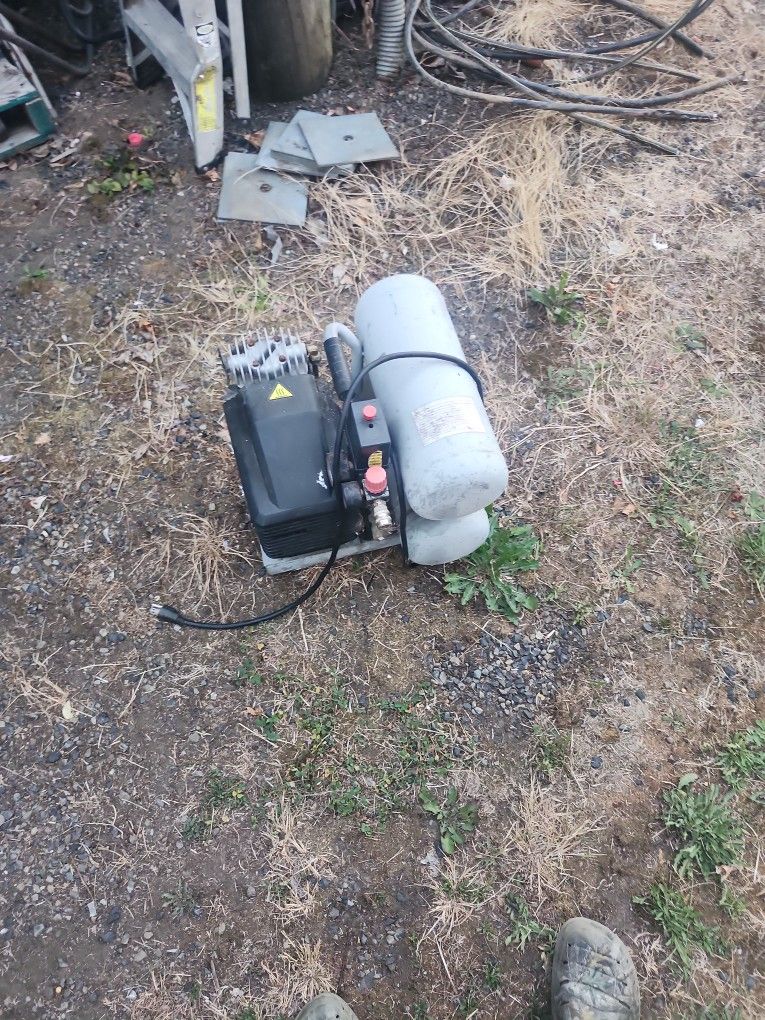 Air Compressor 
