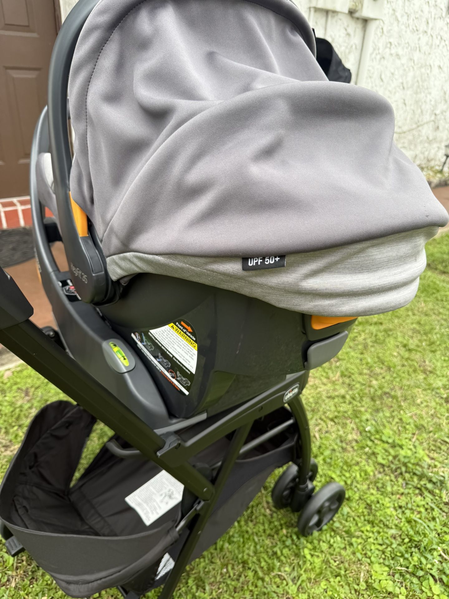 Chicco KeyFit 35 Infant Car Seat Base Travel System Stroller Combo Gray