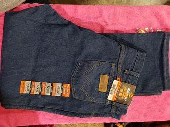 NWT. Men's Wrangler Jeans