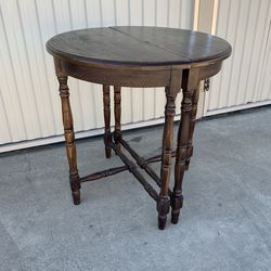 Vintage round end table