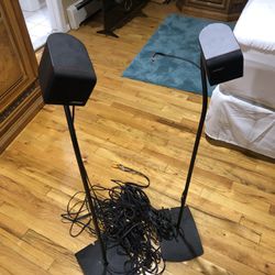 Mini Bose Speakers With Stands 