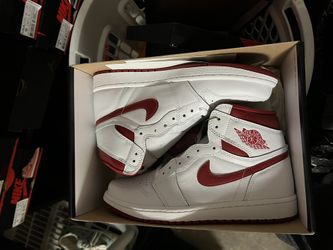 Air Jordan 1 OG 2017 Red Metallic Size 9 New DS