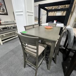 7 Pc Dining Table 