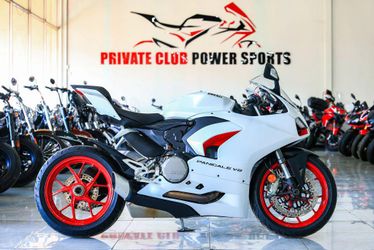 2021 Ducati Panigale V2