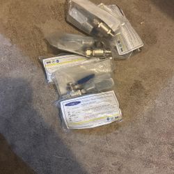 T Valve Water Supply Connector - BRAND NEW