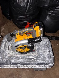 Dewalt compact 20v brushless skill saw brand new