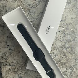 Apple Watch Series 3 (NEW) 