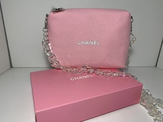 Original - Chanel Complimentary Pink pouch (on Chain)