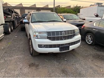 2013 Lincoln Navigator fully loaded clean title