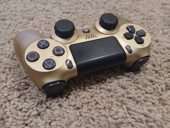PS4 controller
