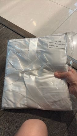 Full size fitted sheet white