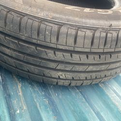 Tire 205/70R14