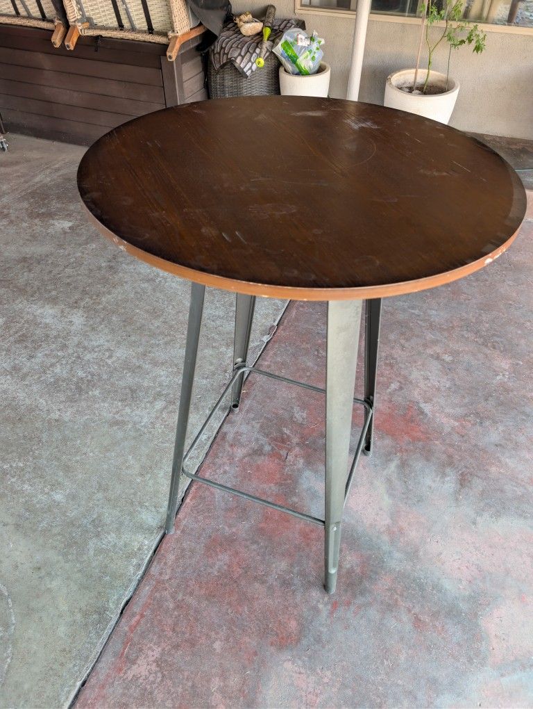 Bar Height Table X2