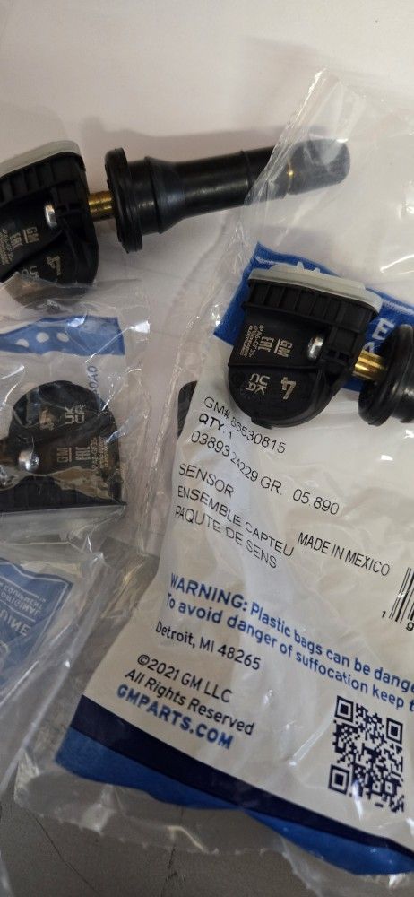 4 Tpms Sensors For GM