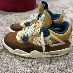 Size 3/5 Jordan 4 Retro 