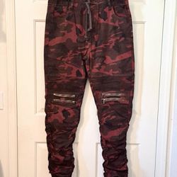 Victorious Men's 3XL (Red) Camouflage Tapered Pants