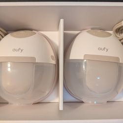 Used Eufy E20 Wearable pump