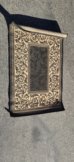 Like New American Mills, Inc. Indoor/Outdoor Accent Rug