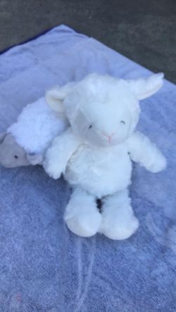 Baby lamb stuffed animals(wind up & they play lullabies)
