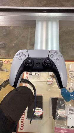 PlayStation 5 controller