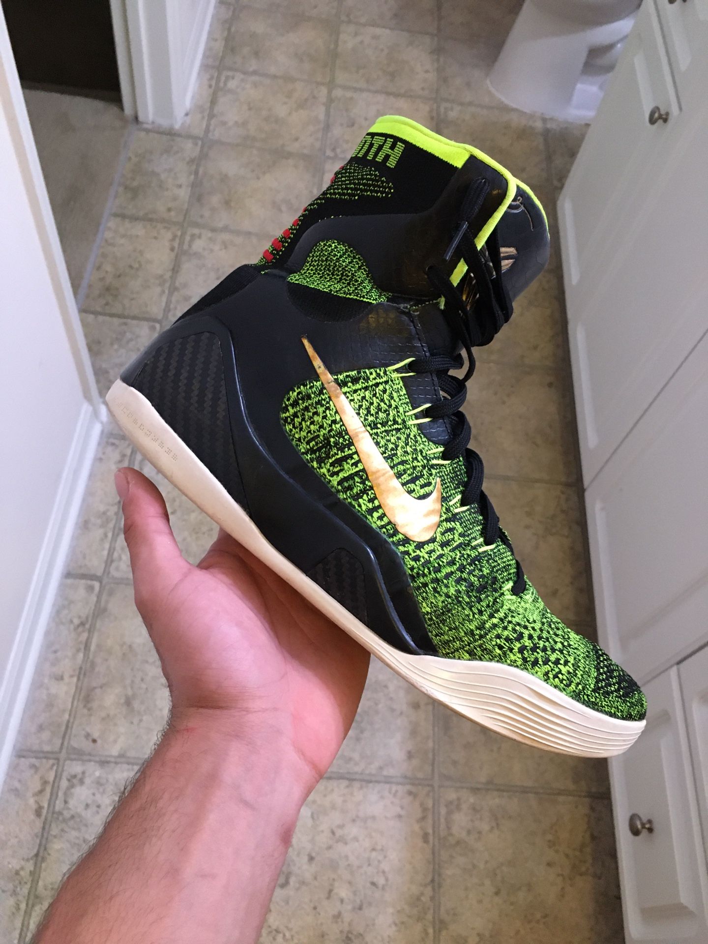 Nike Kobe 9 Elite Victory Restored