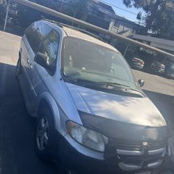 2005 Dodge Caravan