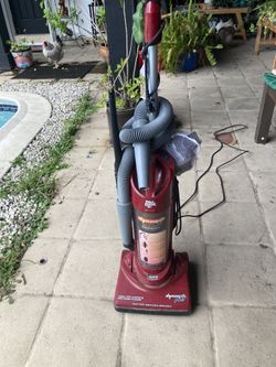 DIRT. DEVIL VACCUM. CLEANER