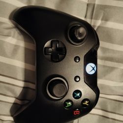 Xbox One Controller (Wireless)