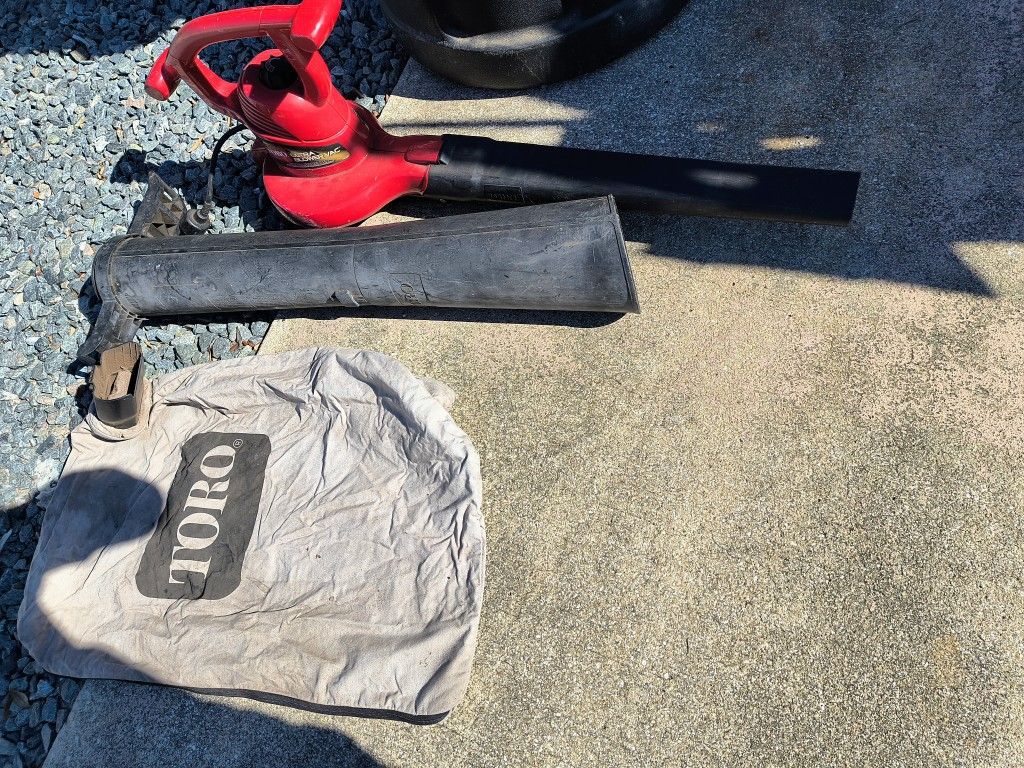 Toro Electric Leaf Blower And Vacuum