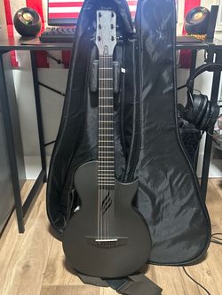 Enya Nova Go SP1 Carbon Fiber Guitar