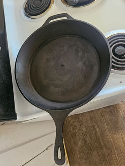 Lodge 15 inch Cast Iron Skillet