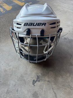 Bauer Kids Hockey Helmet