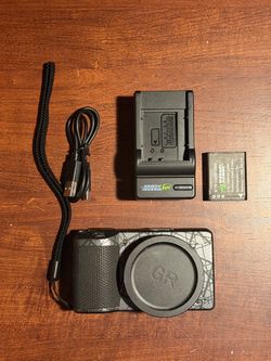 Ricoh GR iiix 24MP Compact Digital Camera Black w/protective skin - battery