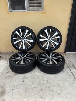 18 inch Nissan Maxima, Altima and Sentra Wheels with 90% Tires