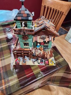 Lego bait shop
