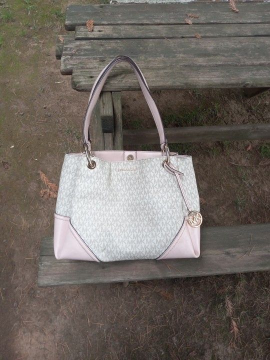 Michael Kors Nicole Large Leather Bag