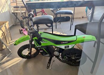 Electric Razor Dirtbike