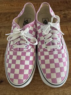 Vans white/pink checkerboard sneakers USED- Great condition Men 8.5 - Woman 10