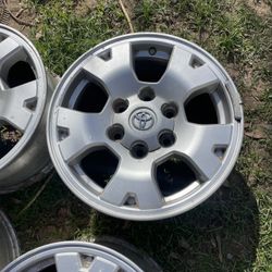 Toyota 6 Lug Tacoma/sequoia 