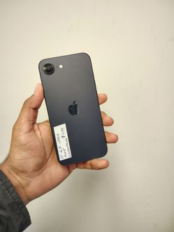 iPhone 16E 128GB works with BOOST service only - On special cash deal $249 🤩 (limited time offer)