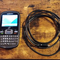 2003 Vintage Samsung Phone QWERTY Keyboard Model SCH-R3555C With Battery, Charging Cable - Powers Up