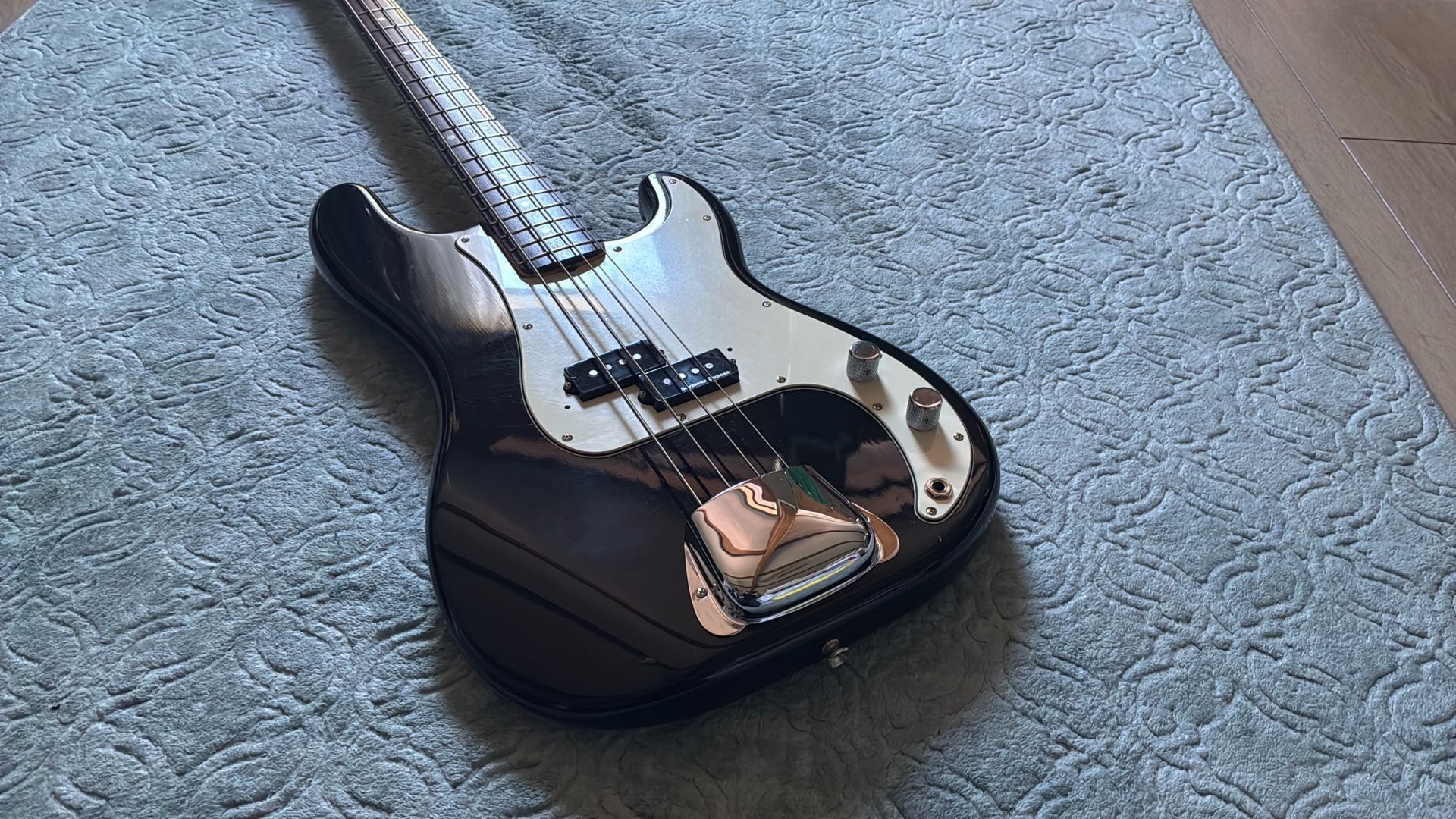 1983 Squier Japan Precision SQ Bass Black. 