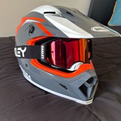 Bike Helmet ⛑️  w/ Oakley Goggles 