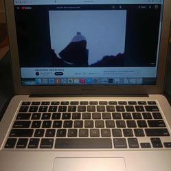 Apple MacBook Air 13" A1466 Laptop Silver Early 2015 250GB SSD w/ Charger bundle