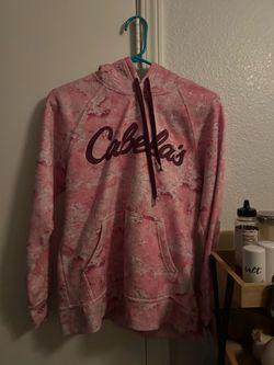 Small  pink Cabela’s Pullover