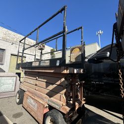 Forklift And Scissor Lift