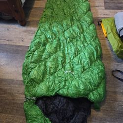 mont-bell Down Hugger 800 #3 Regular Sleeping Bag.  Excellent Condition.