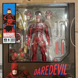 Mafex Daredevil Comic Ver