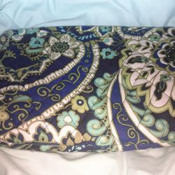 Nice VERA BRADLEY Makeup Bag. Very Clean. Blue With Green , Smoke Free.  8"×6". Pickup Only,  Cash Only