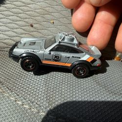 Matchbox 70 Years Special Edition 1985 Porshe 911 Rally 80/100